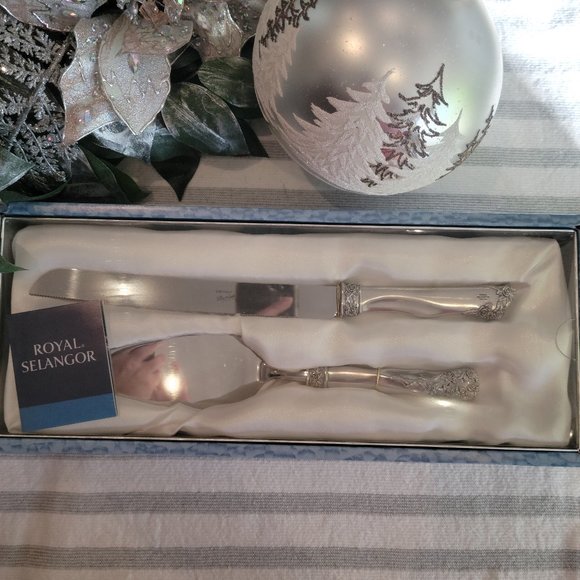 NIB Royal Selangor Roses & Ribbons Pewter Cake Serveware Set - Picture 7 of 11